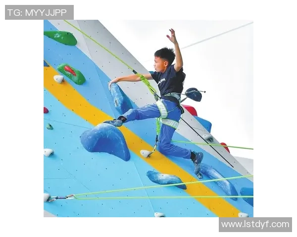 成都攀岩队荣登攀岩心理素质排行榜第一名引发广泛关注与讨论